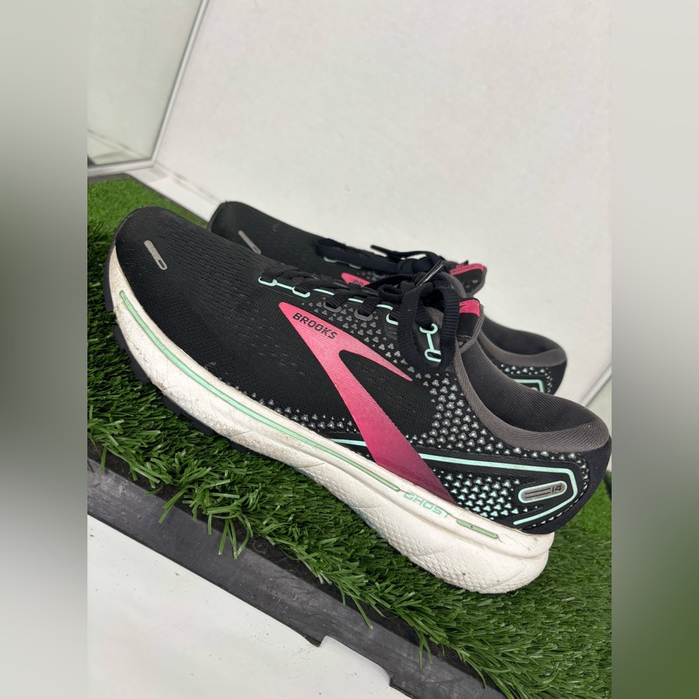 Brooks Ghost 14 Women's Running Shoes Training Sneakers Size 8.5 Black Pink